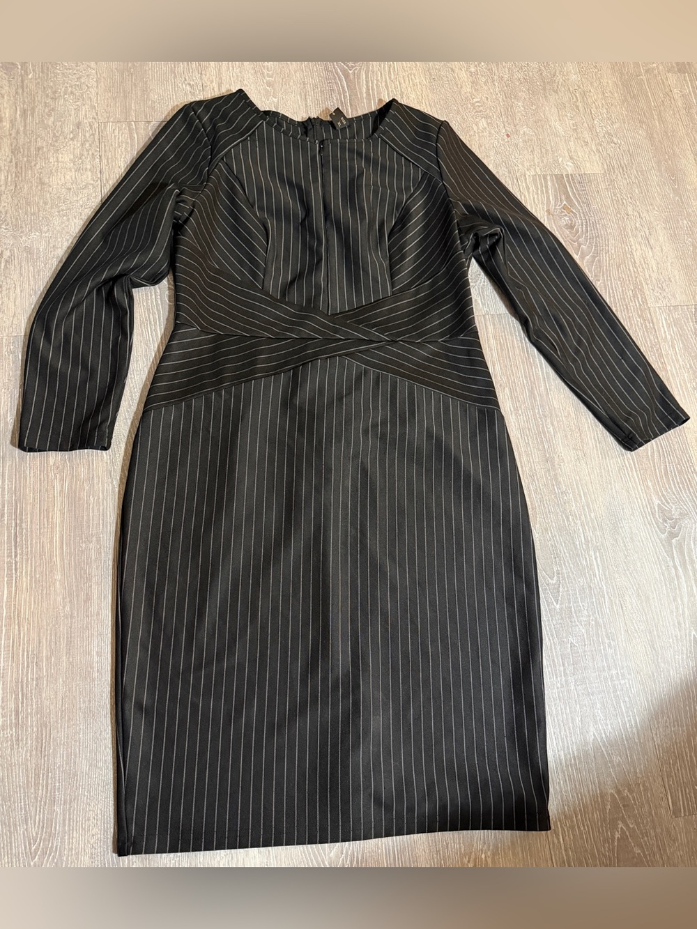 Vfshow Black Pinstripe Long-Sleeve Sheath Dress with Waist-Cross Detail